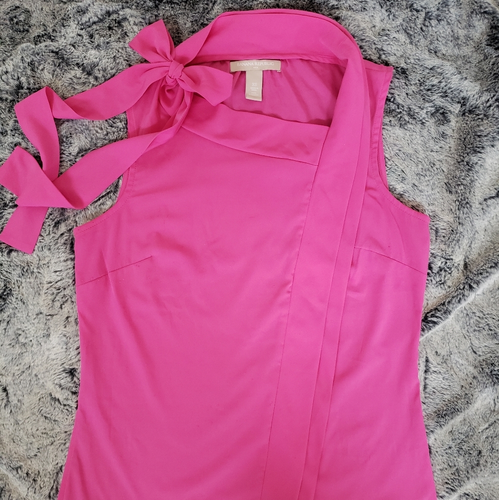 Sleeveless pink blouse